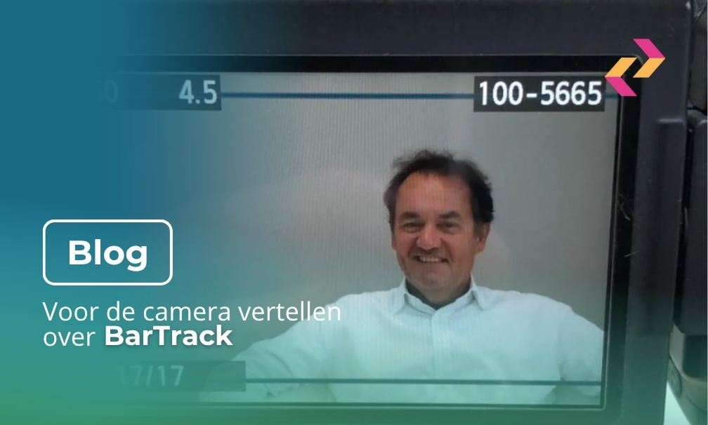 Voor de camera vertellen over BarTrack...